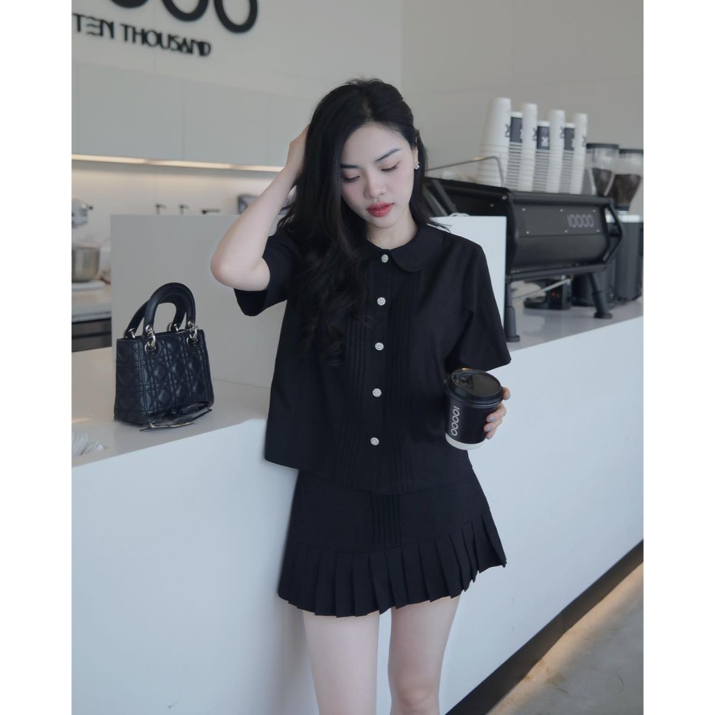 Set Bộ Nữ Sơ Mi Cổ Sen Xếp Ly Dọc Kèm Chân Váy Ngắn, Set Đồ Học Sinh Kiểu Hàn Quốc Dáng Suông Tôn Da - CHAMIE STUDIO