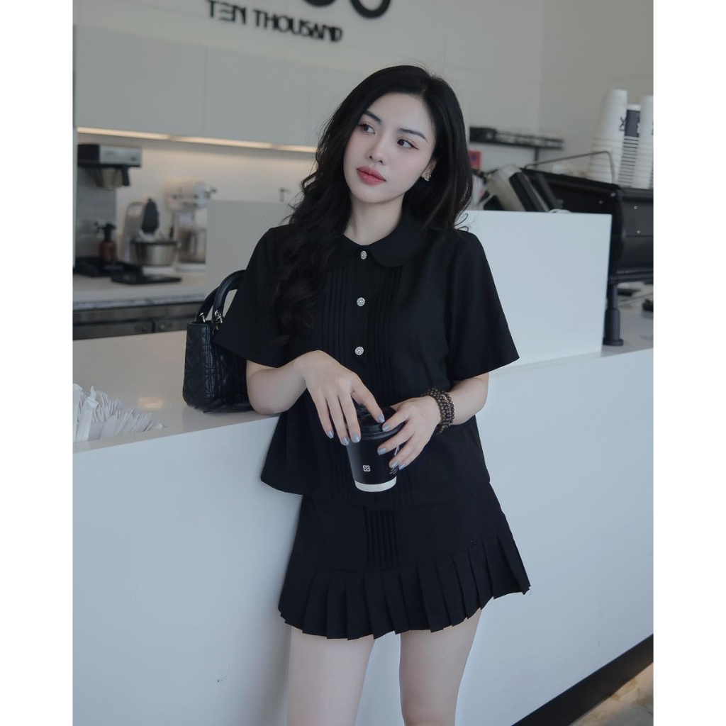 Set Bộ Nữ Sơ Mi Cổ Sen Xếp Ly Dọc Kèm Chân Váy Ngắn, Set Đồ Học Sinh Kiểu Hàn Quốc Dáng Suông Tôn Da - CHAMIE STUDIO
