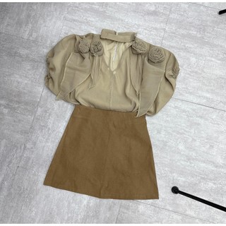 Set Bộ Đồ Nữ Nâu Áo Tơ Đũi 2 Lớp Hoa Đính Nổi Tay Bồng Mix Chân Váy Nâu Chữ A Có Quần Trong