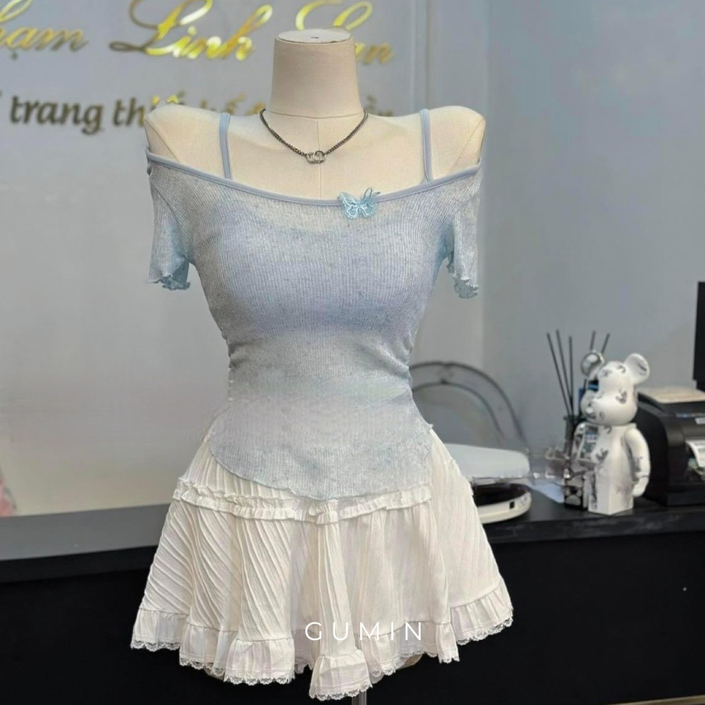Set bộ áo váy GUMIN thiết kế gồm áo bra kèm áo len mỏng đính bướm và chân váy xòe sang trọng