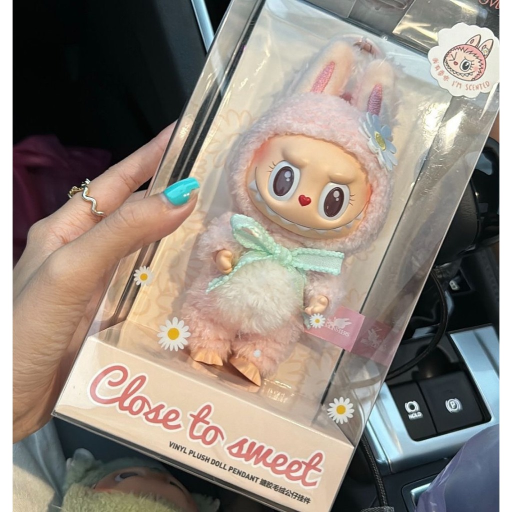 M H Nh Labubu Mokoko Close To Sweet Labubu Ng T Ng O Decor Vn 11134207 7r98o