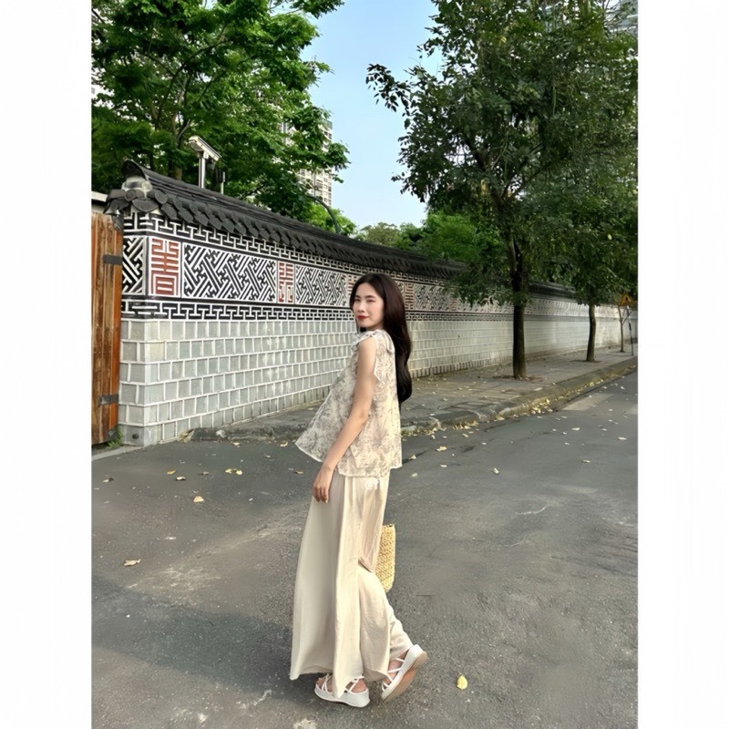 Set bộ quần áo yếm set bộ yếm voan tơ họa tiết hoa kèm quần suông đũi mềm tiểu thư sang chảnh B402 SUTANO | BigBuy360 - bigbuy360.vn