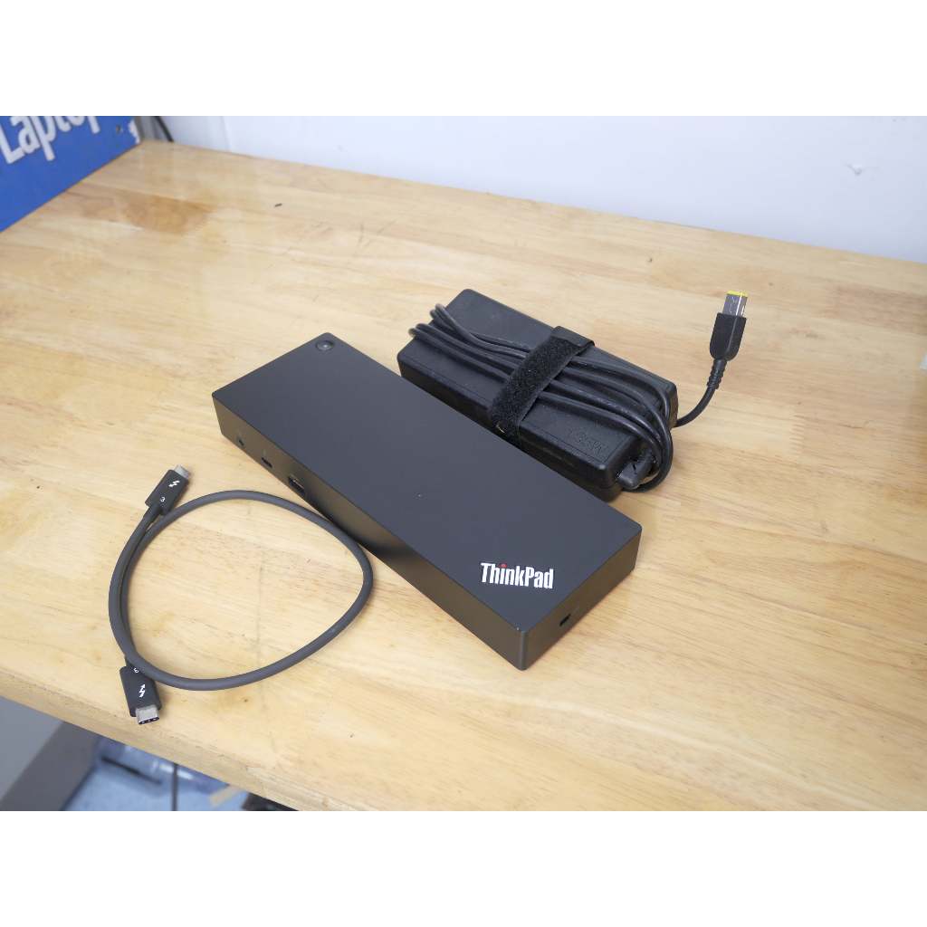 ThinkPad Thunderbolt 3 Dock 40AC - 135w Adapter | Shopee Việt Nam