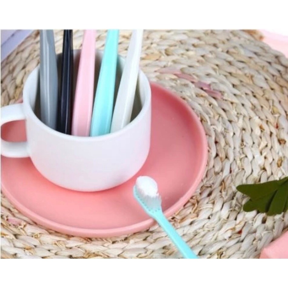 [Bán lẻ 1 cái] Bàn Chải Đánh Răng Xuất Nhật Macaron Có Nắp Đậy(giao hàng toàn quốc)