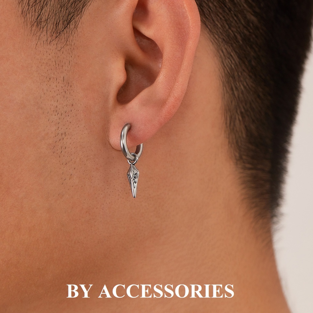 Bông tai nam unisex thép không gỉ kiểu tròn phối mặt hình mũi tên nhỏ khắc hoa văn retro không gỉ UE2402