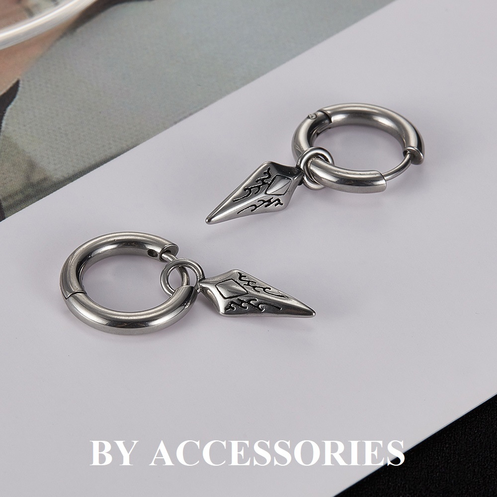 Bông tai nam unisex thép không gỉ kiểu tròn phối mặt hình mũi tên nhỏ khắc hoa văn retro không gỉ UE2402