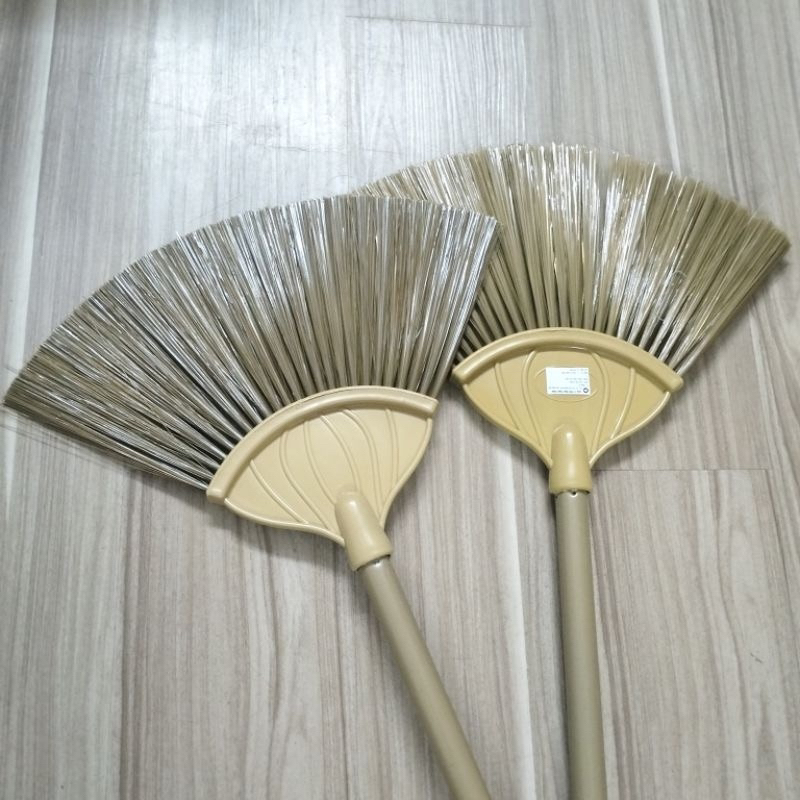 Chổi quét nhà lưỡi cước nhựa hàng đẹp mà giá rẻ cho mọi gia đình