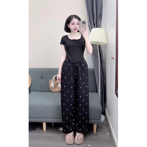 Set bộ áo thun croptop khuy ngực mix quần xuông chan neo