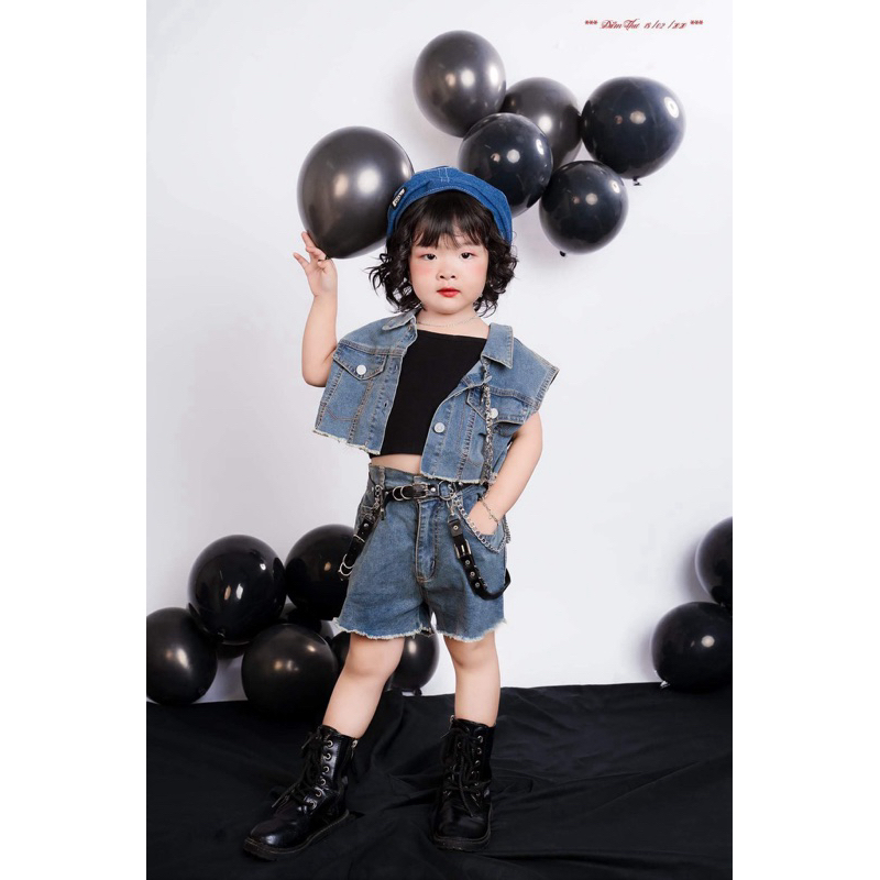 Sét bộ jean áo croptop quần đùi cho bé chất vải co giãn phù hợp cho mẹ và bé size 15-55kg