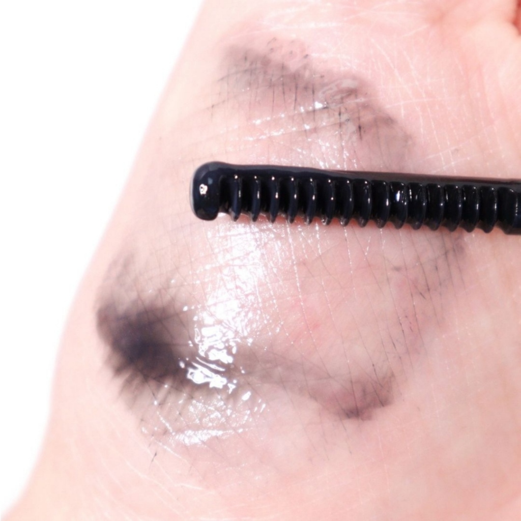 Mascara Tẩy Trang Và Làm Sạch Nhanh Làn Mi Kissme Heroine Make Speedy Mascara Remover (7.3mL)