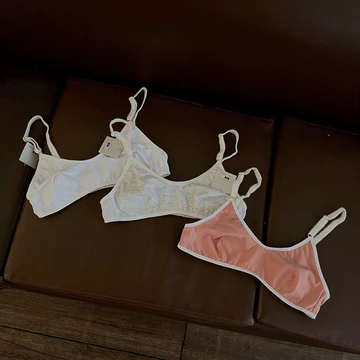 Bralette Mút Mỏng Không Gọng Thiết Kế The Clothé