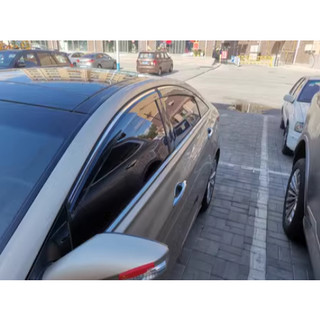 Vè Che Mưa Hyundai Sonata Có Viền Chỉ Mạ Inox Không Gỉ Hàng Loại Dày