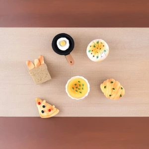 CHARM BÁNH MÌ ĐỘC ĐÁO, MỚI LẠ TRANG TRÍ PHỤ KIỆN