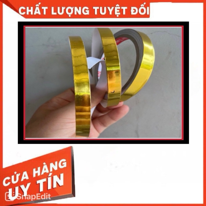 1 CUỘN BĂNG DÍNH VÀNG BÓNG 1CM - VPP QUỐC HUY.