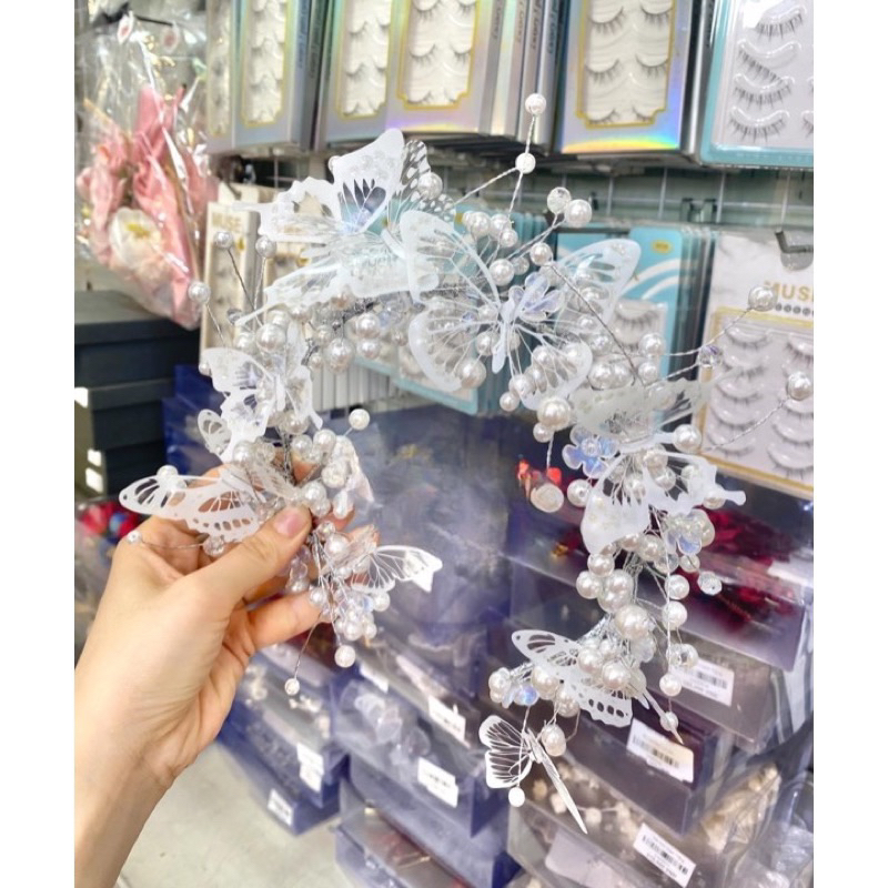 Bờm bướm đính hoa lấp lánh(Hoa trắng điểm sẽ hơi khác)