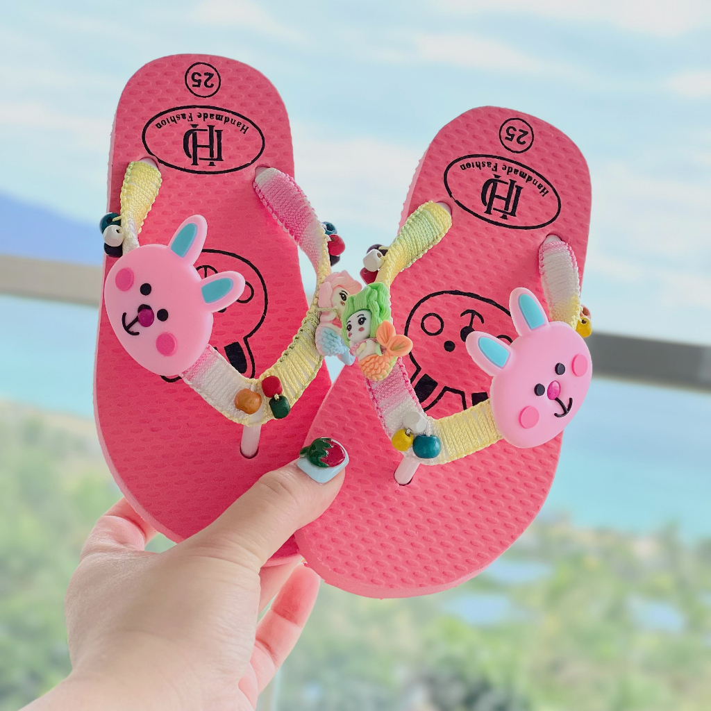Dép Kẹp Xỏ Ngón Mũi Tròn Mẹ Và Bé Đính Sticker Thỏ Hồng Và Công Chúa Đế ...