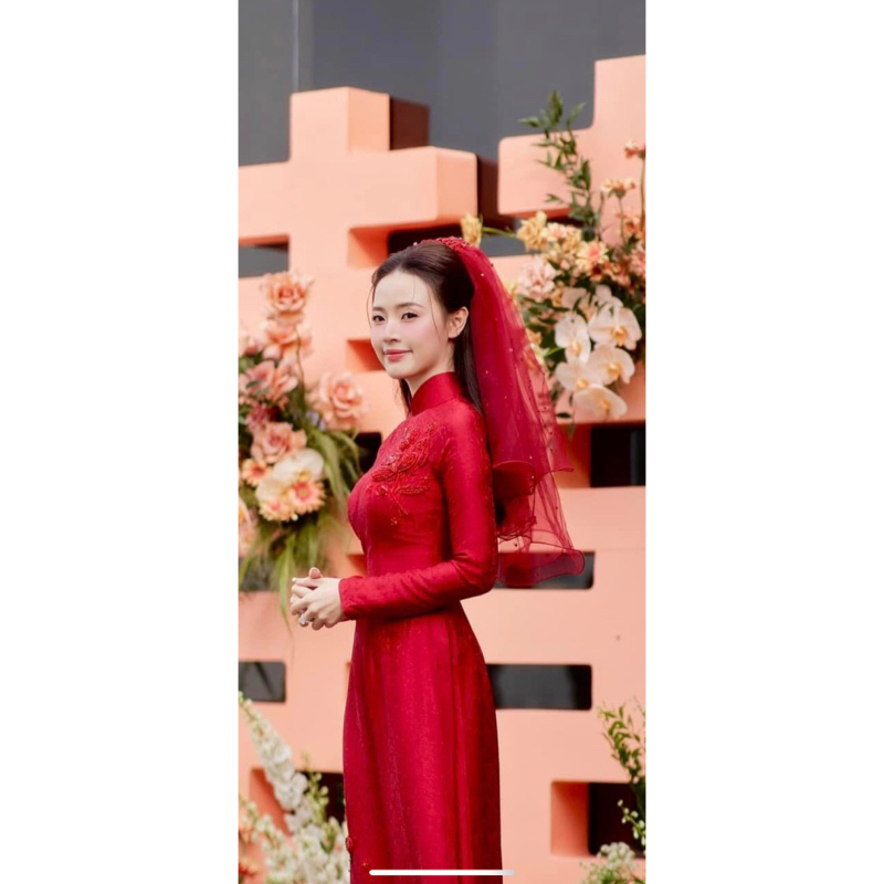 VOAN CÔ DÂU ĐỎ XINH( xem kĩ hình ảnh màu voan đỏ đô ở cuối)