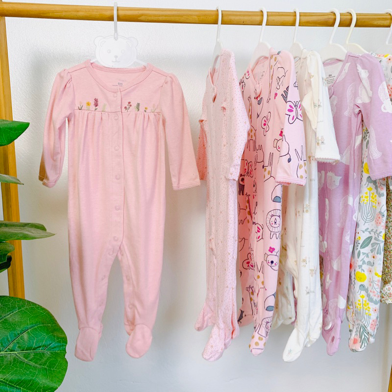[MD03] 3-6M(5,5-7,5kg)  Áo liền quần/ Body sleep suit liền tất cho bé gái các hãng xuất xịn