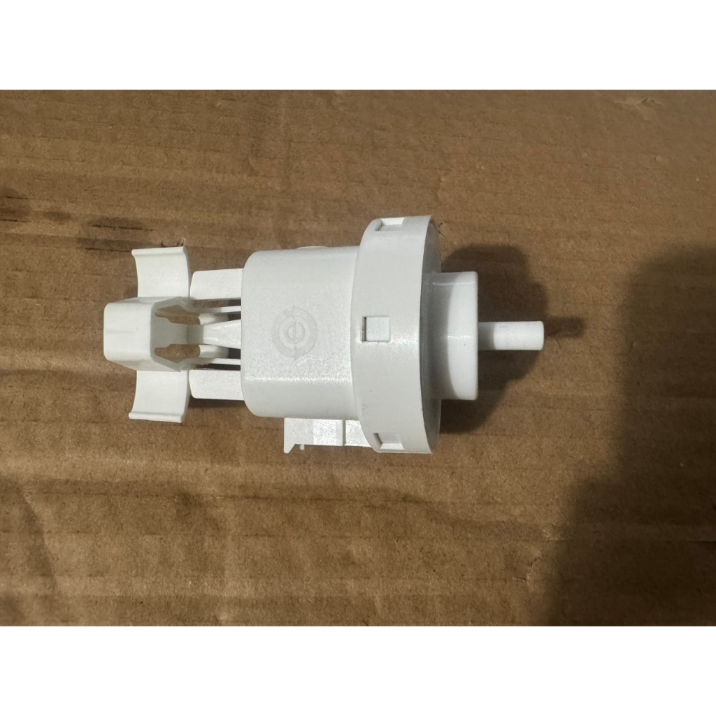 Phao Nước Máy Giặt Aqua Cửa Ngang Hãng – Phụ Kiện Máy Giặt Chính Hãng