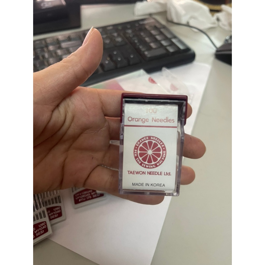 Kim UYx128 ORANGE NEEDLES Hàn Quốc – Dùng Cho Máy Trần Đè, Máy Kansai (Vỉ 10 Cây)