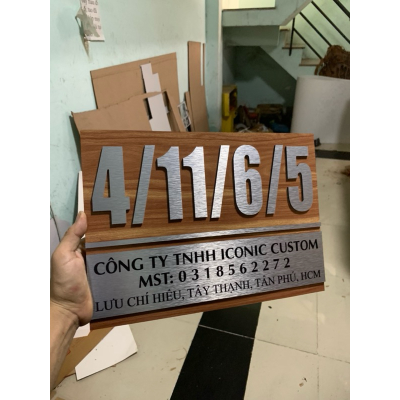 bảng, biển số nhà Alu vân gỗ nhạt. số nổi sang trọng. thiết kế theo yêu cầu