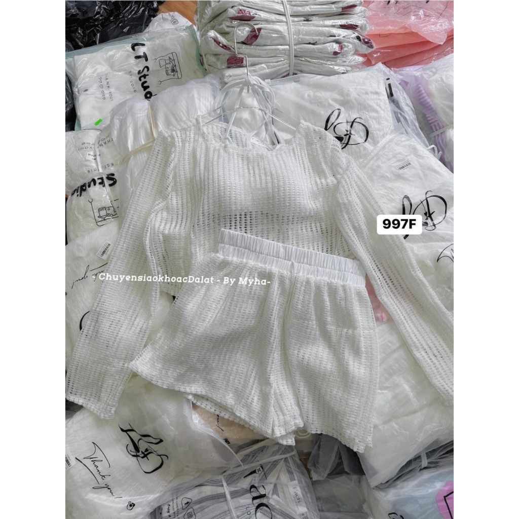 BỘ ĐỒ BƠI SÉT BIKINI 3 MÓN ÁO CROTOP TAY DÀI BRA TAM GIÁC QUẦN CẠP CAO 2 LỚP TRẺ TRUNG NĂNG ĐỘNG MS977