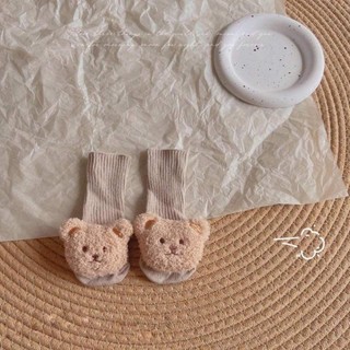 Tất vớ cổ cao đính gấu bông xù dễ thương cho bé 3-10kg. Tất sơ sinh cho bé. Dino Kids