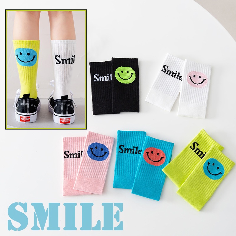Vớ Tất trẻ em cao cổ chữ SMILE phong cách trẻ trung và năng động.