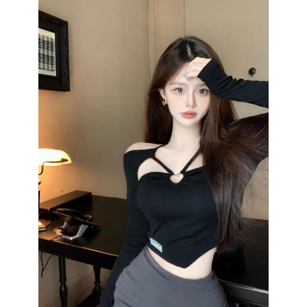 Áo croptop nữ dài tay Sicily áo thun khoét ngực phụ kiện tim AKNPKT61