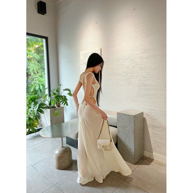 G.U - CHOCO&VANI DRESS - ĐẦM MAXI LEN KHOE LƯNG