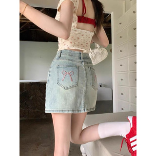 Chân Váy Jean Thêu Nơ Sau Đứng Form Chữ A Màu Xanh Bạc Minijean