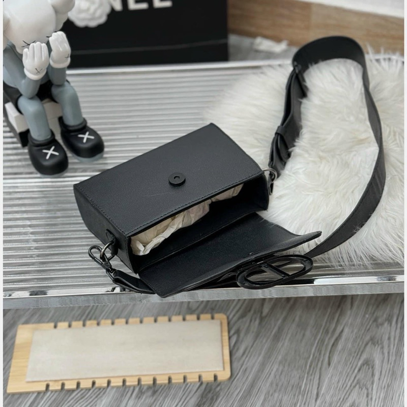 Túi C D Full Đen Dây Da Bản To Khoá Tròn Nam Nữ đeo đều hợp