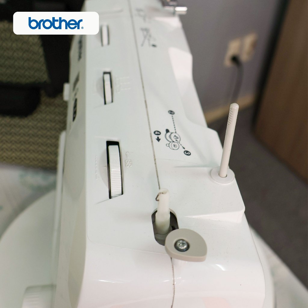 [ HỎA TỐC 2H HCM] Máy may gia đình Brother GS2700 - Hàng chính hãng