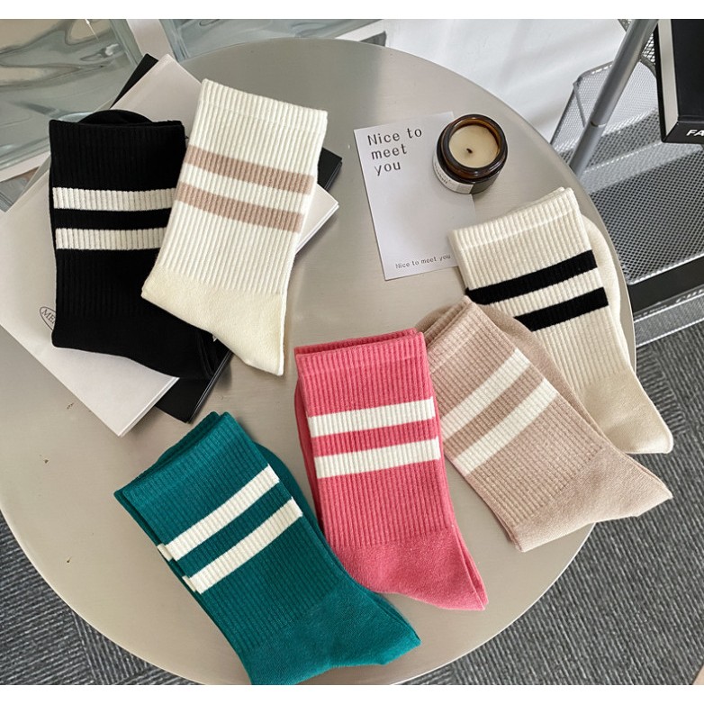 Vớ Tất cổ cao Unisex chữ H phong cách thể thao, trẻ trung và năng động.