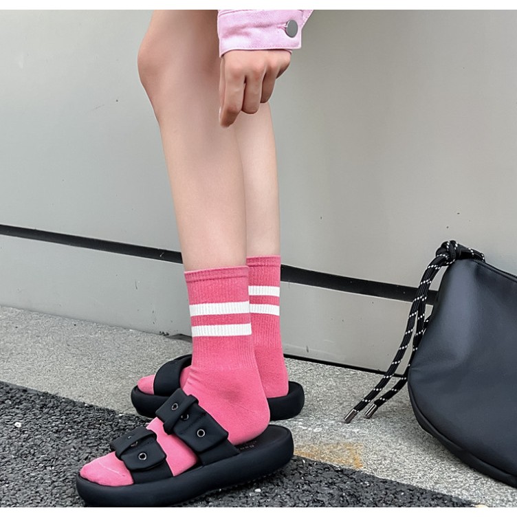 Vớ Tất cổ cao Unisex chữ H phong cách thể thao, trẻ trung và năng động.