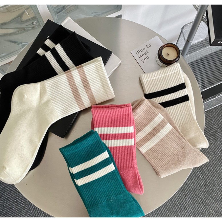 Vớ Tất cổ cao Unisex chữ H phong cách thể thao, trẻ trung và năng động.