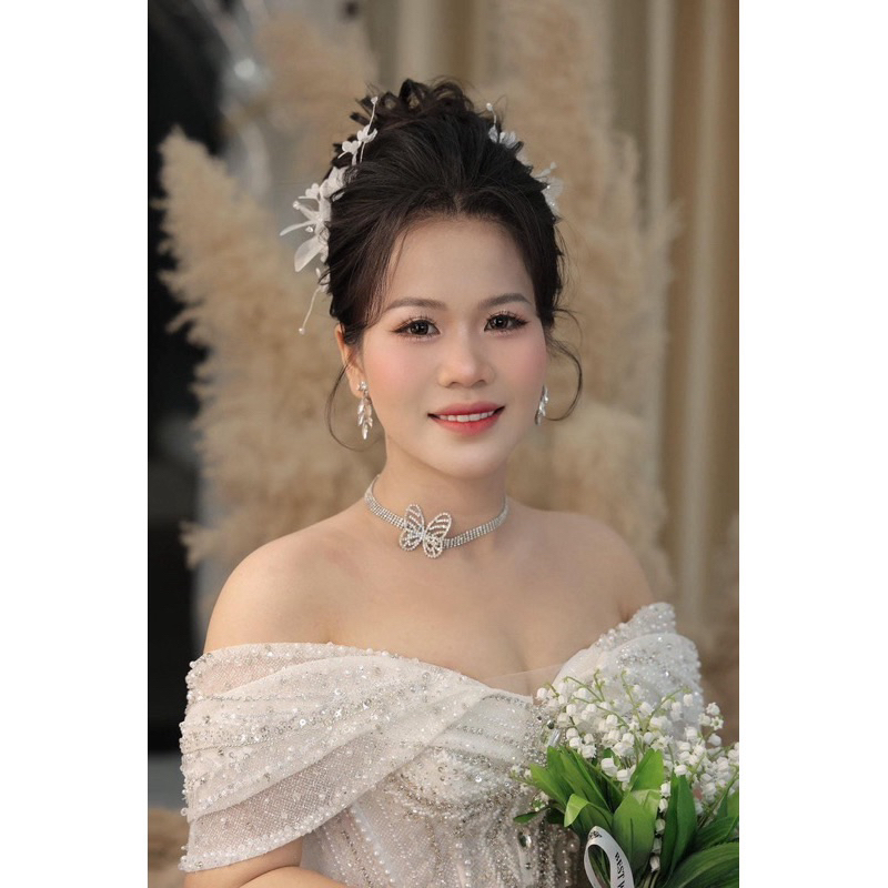 bộ cài tóc cô dâu màu trắng hoa vải(1bộ)