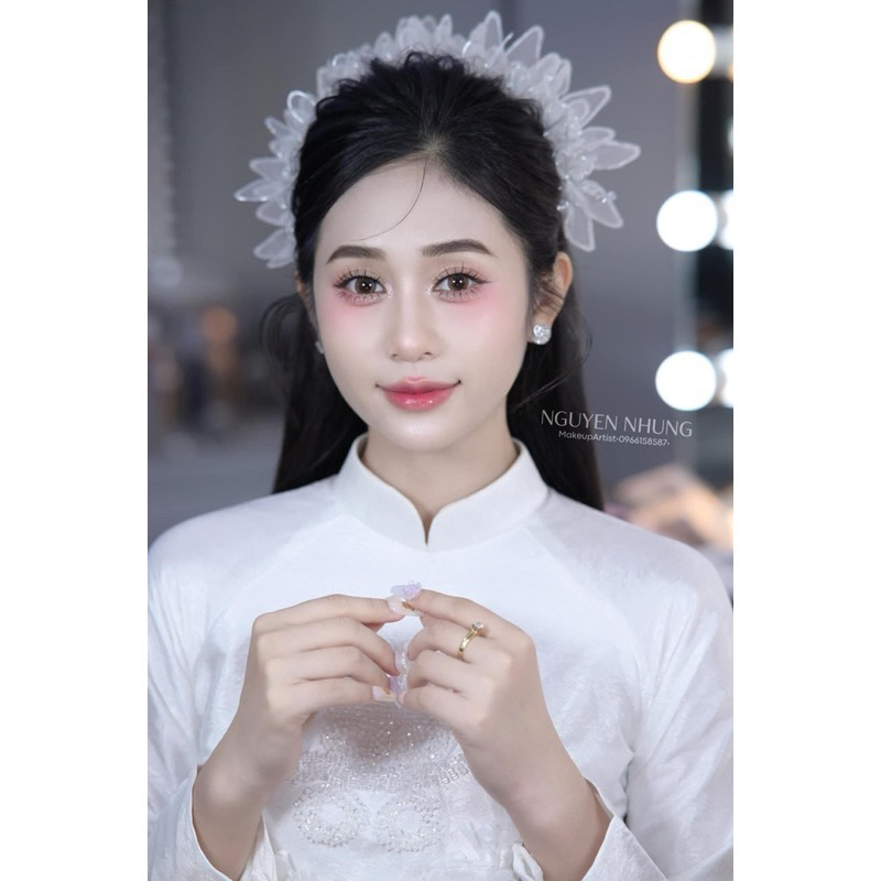 Bờm hoa vải lấp lánh cài tóc