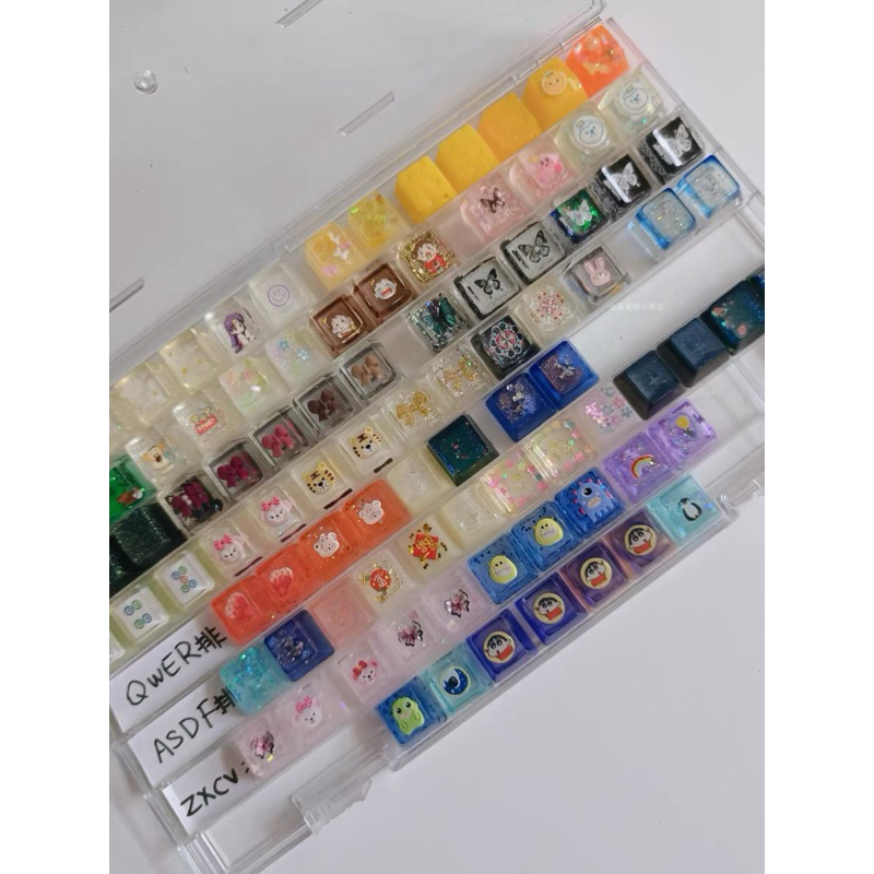 Keycap random | nút gắn quà tặng là nút nhựa in hoặc phím lỗi nhẹ, mong ...
