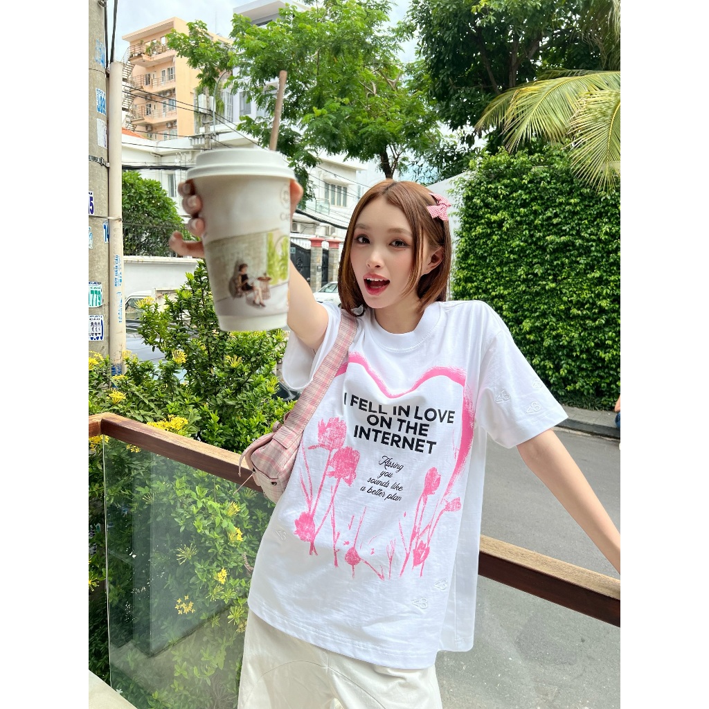 Ảnh Áo Thun TSUN InternetLove Tee - Trắng - [UNISEX] - In Logo - Nam/Nữ - Local Brand - Streetwear 2