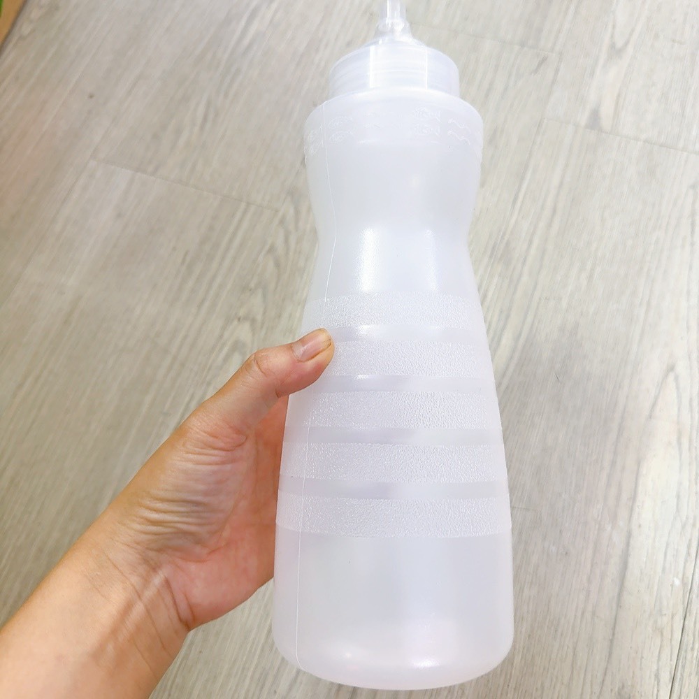 Bình nhựa dung tích (500ml-1000ml) đựng nước sốt, đựng tương ớt cà chua, dầu ăn,...bình thắt eo đầu vòi lớn tiện lợi.