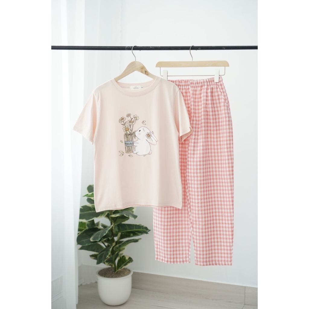Sét đồ nữ quần dài kẻ caro dáng baggy, áo thun cotton in hình, sét đồ mặc nhà, đi chơ MENINA