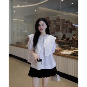 Set áo smi trắng cổ vạt họa tiết chân váy xếp ly | Oufit Xinh Cho Mùa Hè By Charmie