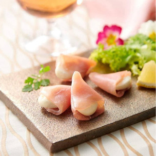 Thịt nguội bọc kem phô mai Hokkaido - 6 miếng