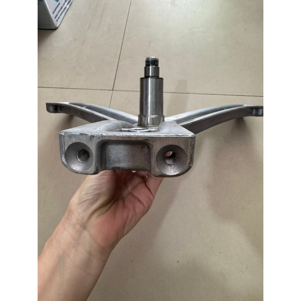 Càng Máy Giặt Aqua  A800F Chính Hãng TẶNG KÈM ỐC– Phụ Kiện Máy Giặt Chính Hãng