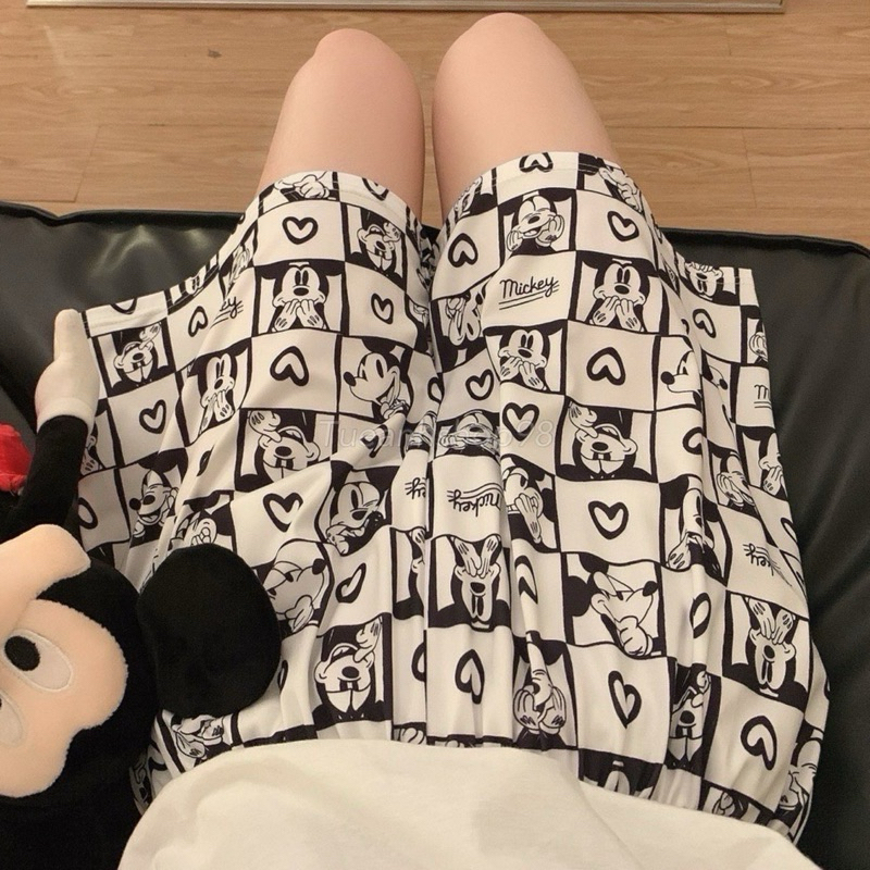 Q.Trắngđen Mickey<3