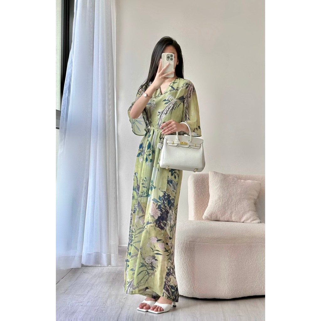 Jumpsuit họa tiết cổ V quần culottes kèm belt A2337