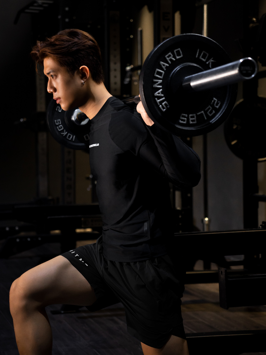 Ảnh Áo tập gym nam tay dài Fitme Performance 2.0 form slim body cổ ôm co giãn 4 chiều cao cấp, hỗ trợ boxing chạy bộ ABTD02 4
