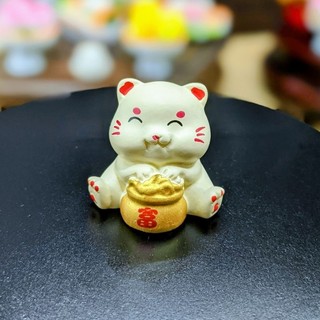 Mèo mini may mắn Bé mèo mang đến tài lộc.