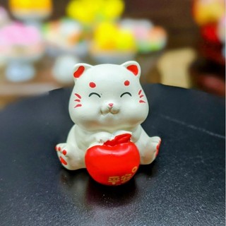 Mèo mini may mắn Bé mèo mang đến tài lộc.